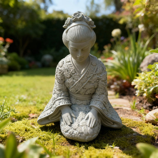 Sitting Geisha Statue